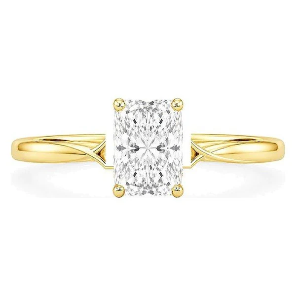 Twist-Shank Solitaire · Radiant in 14K yellow gold
