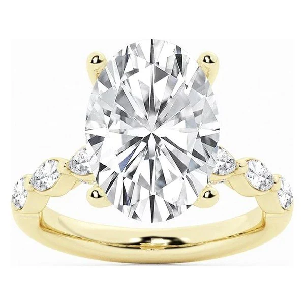 Marquise & Round Side-Stone · Oval · No. 1351 in yellow gold