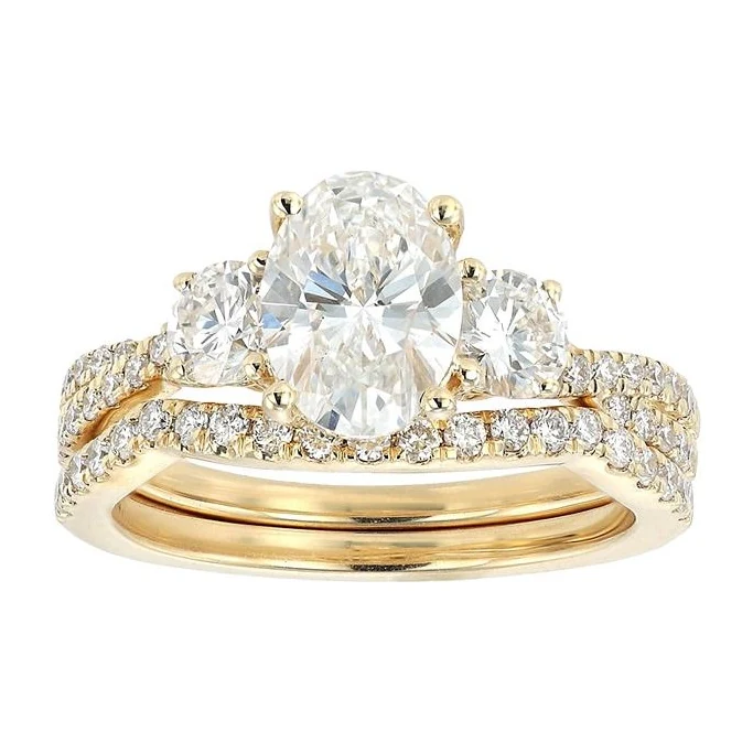 Oval Twist-Shank Bridal Set in 14K yellow gold