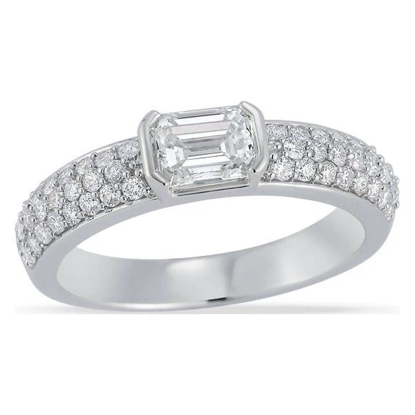 Emerald-Cut Ring · 1 CTW in white gold